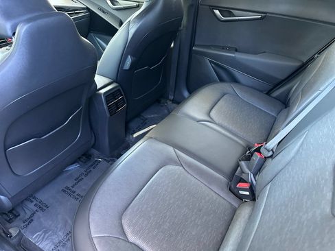 Used 2024 Kia Niro Wave FWD image 12