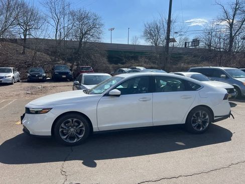 Used 2023 Honda Accord EX image 5