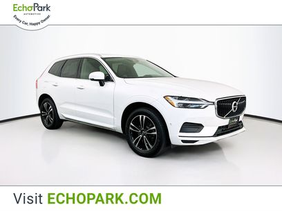 Used 2019 Volvo XC60 T5 Momentum w/ Premium Package