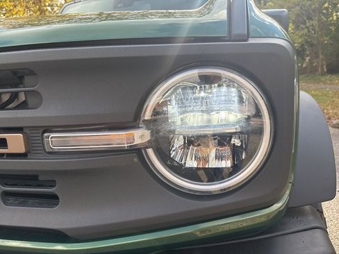 Used 2023 Ford Bronco Black Diamond image 3