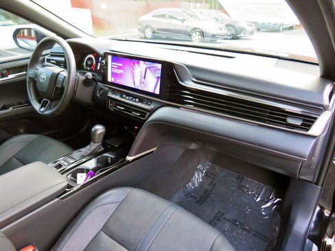 Used 2025 Toyota Camry XSE image 20