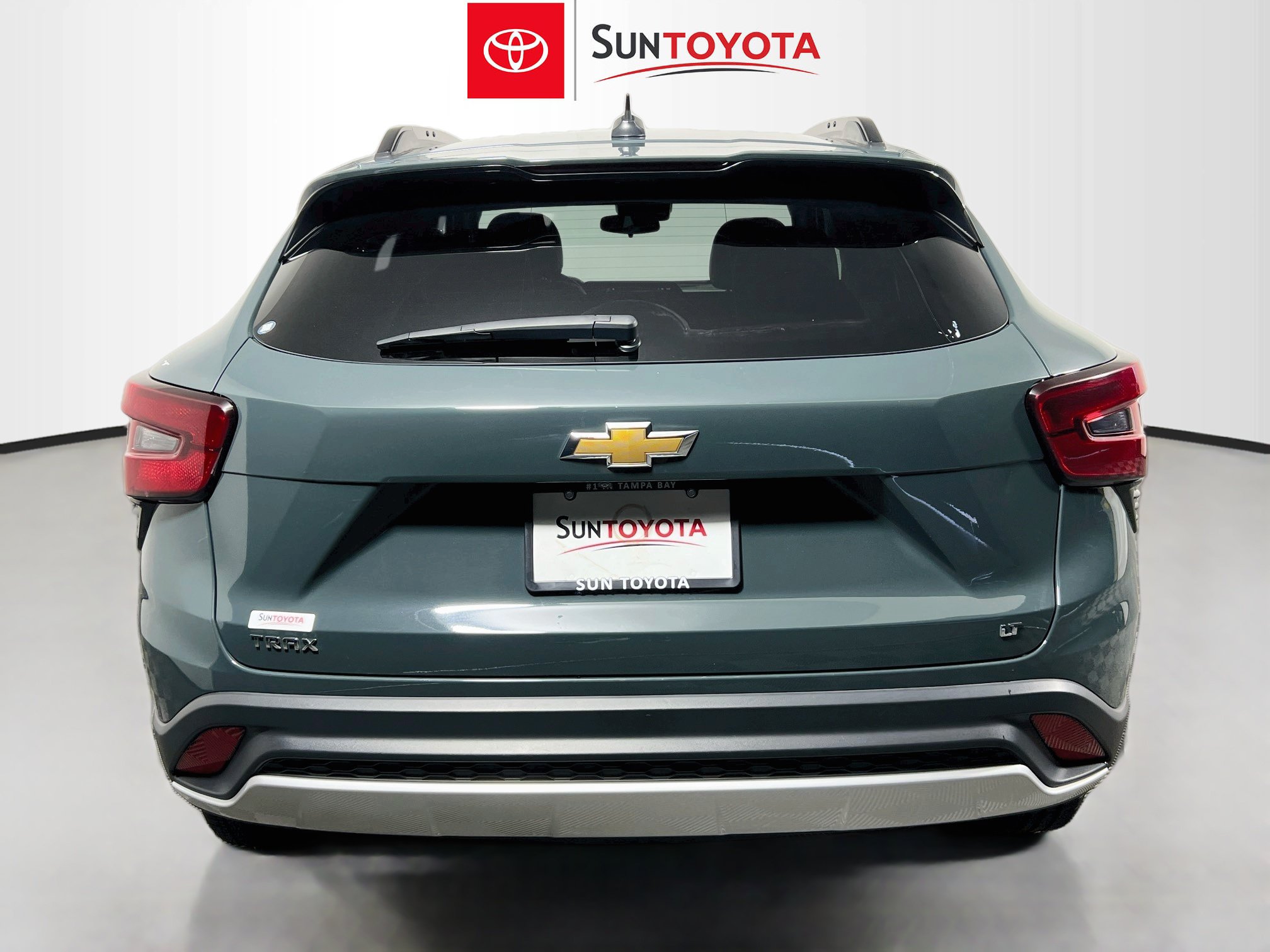 Used 2025 Chevrolet Trax LT FWD image 5