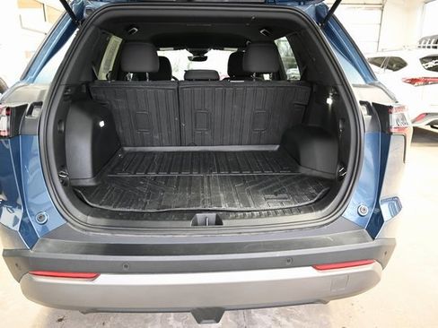 Used 2025 Chevrolet Equinox LT w/ Safety and Technology Package image 27