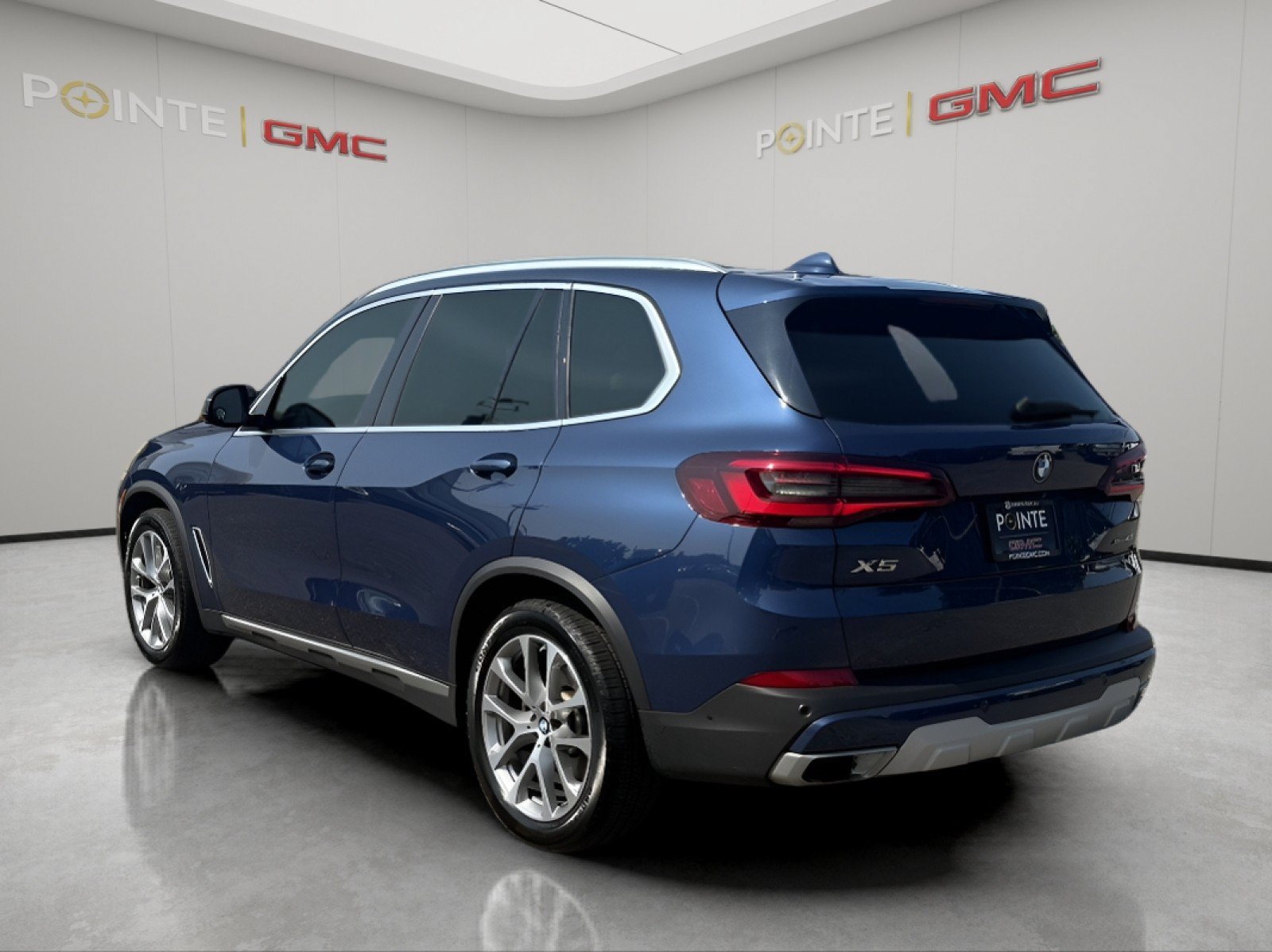Used 2022 BMW X5 xDrive40i AWD/4WD image 5