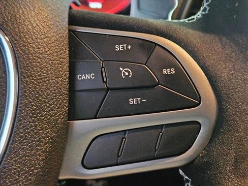 Used 2021 Dodge Challenger SRT Hellcat Redeye image 16