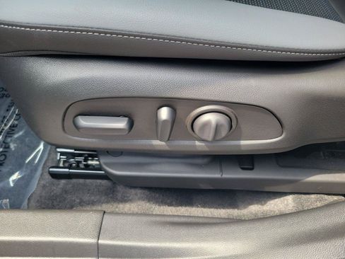 Used 2025 Buick Envista Preferred w/ Convenience I Package FWD image 18