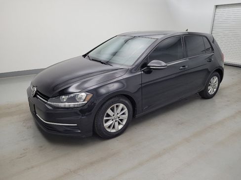 Used 2019 Volkswagen Golf S FWD image 2