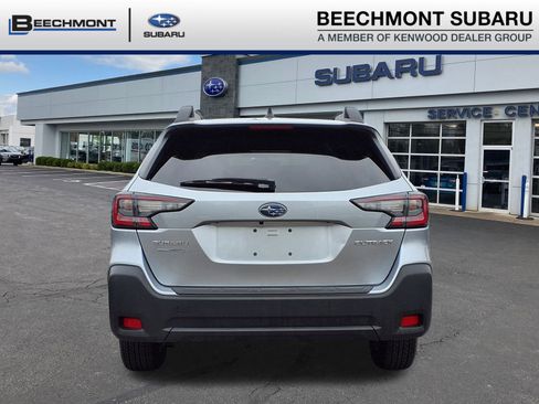 Used 2025 Subaru Outback Premium image 5