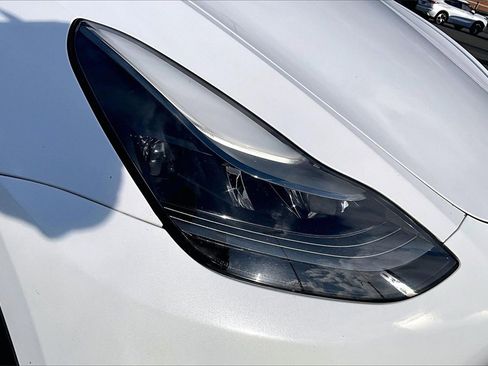 Used 2023 Tesla Model Y Long Range image 29