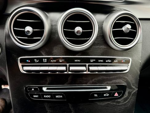 Used 2016 Mercedes-Benz GLC 300 w/ Premium Package image 33