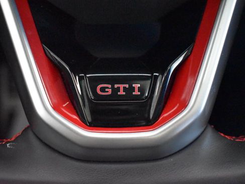 Used 2025 Volkswagen GTI SE FWD image 21