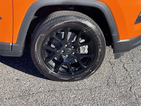 New 2026 Jeep Compass Latitude image 12