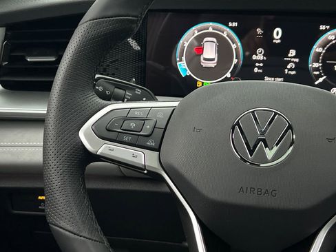 New 2026 Volkswagen Tiguan SE R-Line image 31