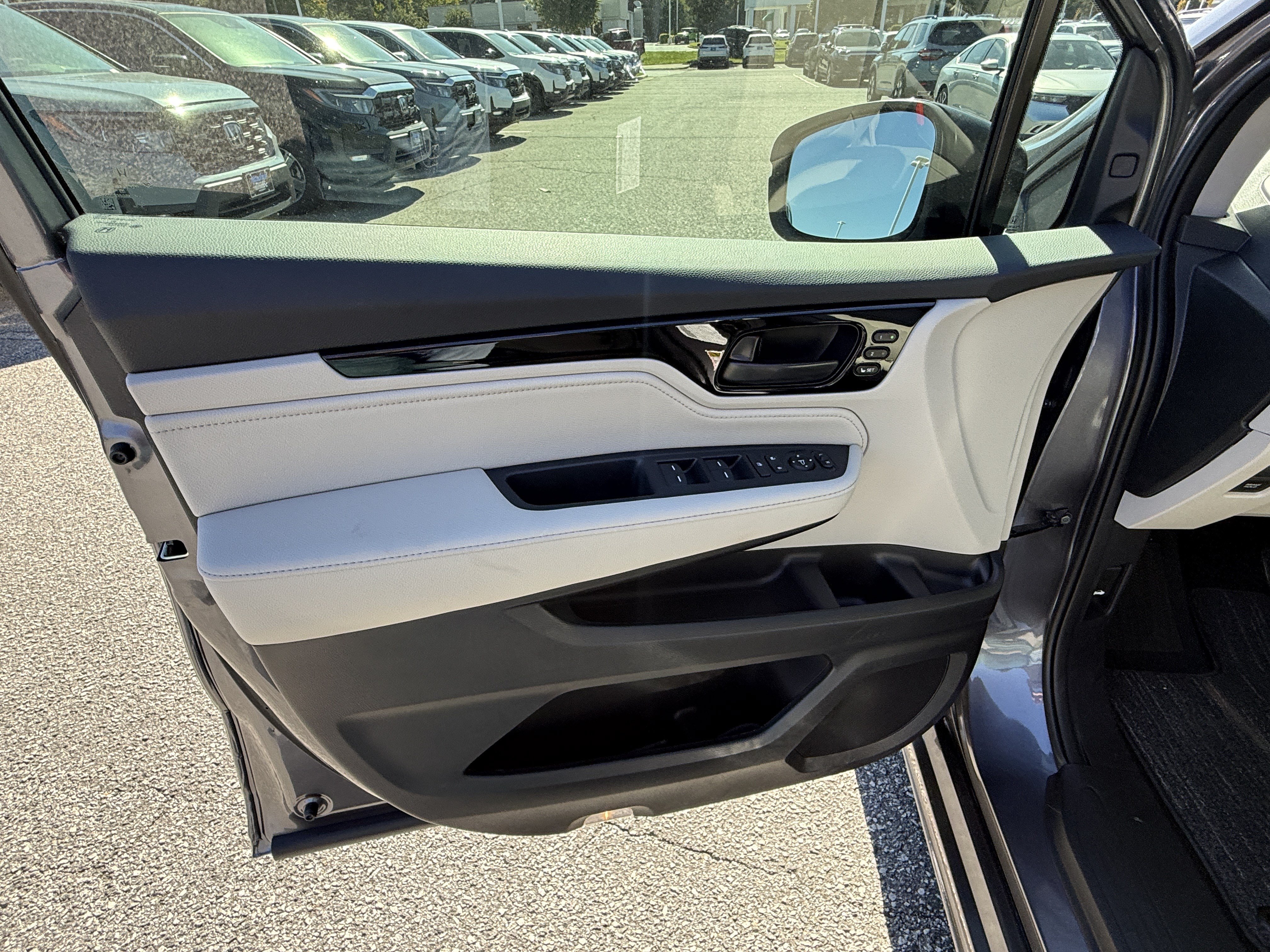 New 2027 Honda Odyssey Touring image 14