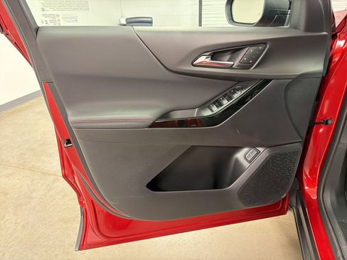 New 2026 Chevrolet Equinox RS w/ Convenience Package III FWD image 12