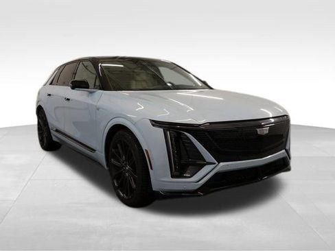 New 2026 Cadillac Lyriq V image 1
