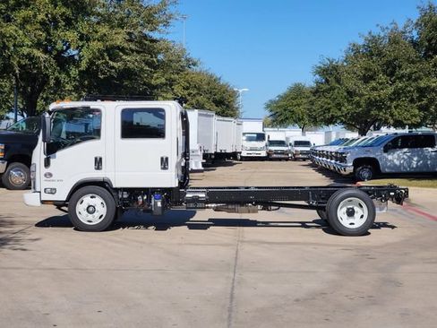 New 2024 Chevrolet Low Cab Forward 4500XD RWD image 10
