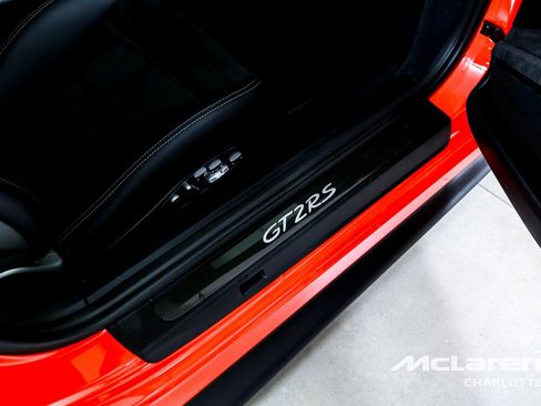 Used 2018 Porsche 911 GT2 RS RWD image 21