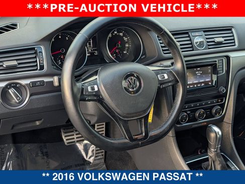 Used 2016 Volkswagen Passat 1.8T R-Line FWD image 19