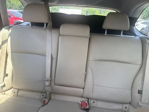 Used 2017 Subaru Outback 2.5i Limited AWD/4WD image 26