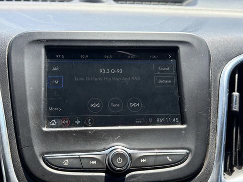 Used 2019 Chevrolet Equinox LS FWD image 31