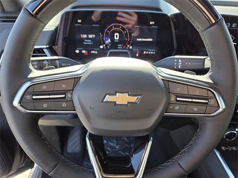 New 2025 Chevrolet Suburban High Country image 10