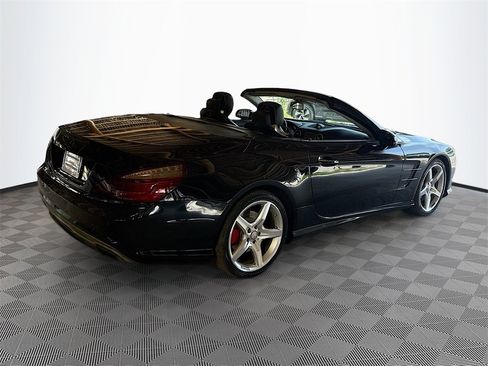 Used 2013 Mercedes-Benz SL 550 w/ Premium Pkg image 8