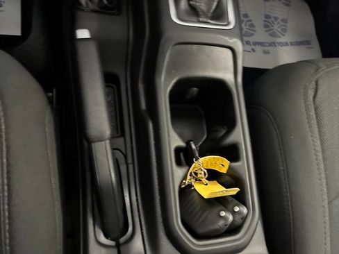 Used 2021 Jeep Wrangler Unlimited Sport AWD/4WD image 30