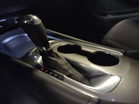 Used 2018 Chevrolet Malibu LT w/ LPO, Convenience Package 2 image 26