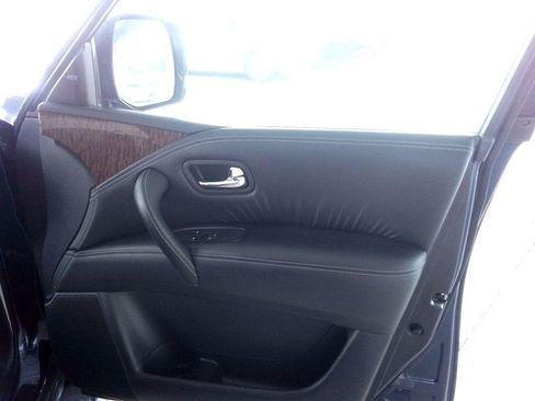 Used 2020 Nissan Armada SL w/ Premium Package AWD/4WD image 25