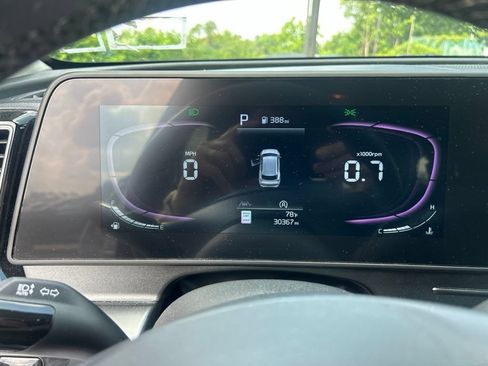 Certified 2024 Kia Sportage EX AWD/4WD image 18