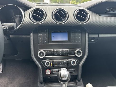 Used 2020 Ford Mustang Coupe RWD image 30