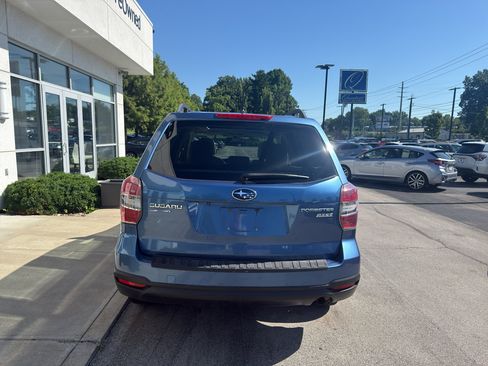 Used 2015 Subaru Forester 2.5i Premium w/ All-Weather Package AWD/4WD image 4