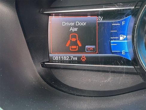 Used 2017 Ford Explorer XLT w/ Equipment Group 202A image 28