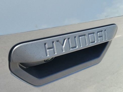 Used 2024 Hyundai Santa Cruz SEL w/ Activity Package FWD image 8