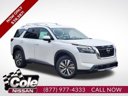 New 2025 Nissan Pathfinder SL
