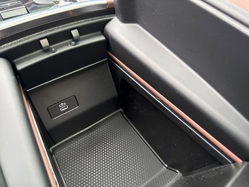 Used 2025 BMW X7 M60i image 26