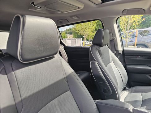 Used 2023 Honda Odyssey Elite image 11