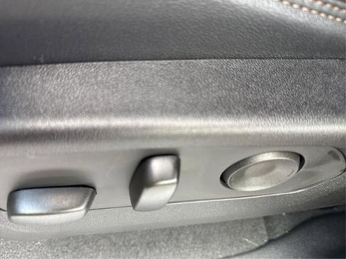 New 2026 GMC Canyon AT4 image 17