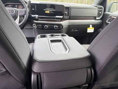 New 2026 GMC Sierra 1500 Elevation image 20