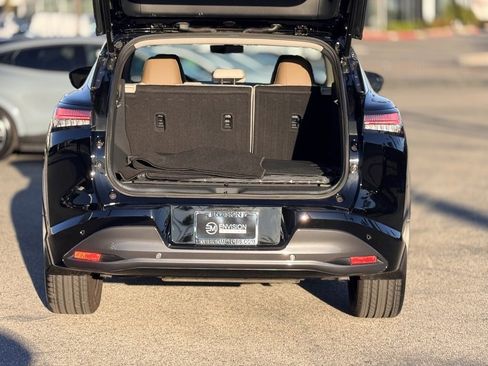 Used 2025 Nissan Murano Platinum w/ Cargo Package image 13