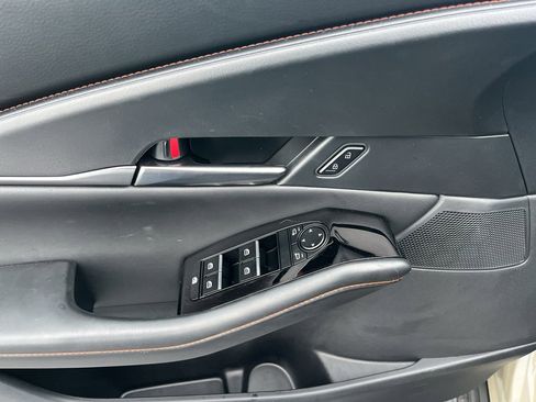 Certified 2025 MAZDA CX-30 Carbon image 11