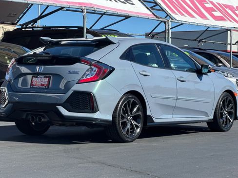 Used 2019 Honda Civic Sport Touring image 2