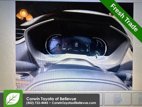 Used 2023 Toyota RAV4 XSE AWD/4WD image 18