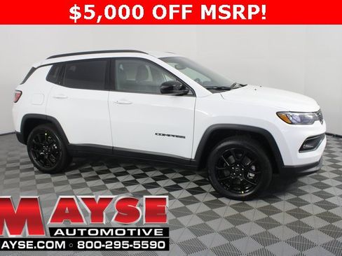 New 2026 Jeep Compass Latitude image 1