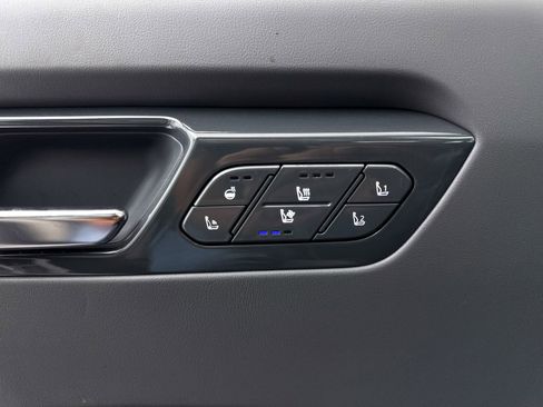 Used 2024 Kia EV9 GT-Line AWD/4WD image 29