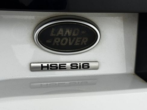 Used 2017 Land Rover Discovery HSE image 41