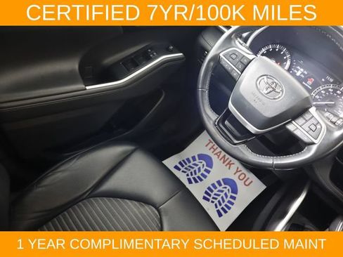 Used 2022 Toyota Highlander XSE FWD image 15