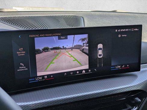 Used 2025 BMW 430i Coupe w/ Convenience Package image 14