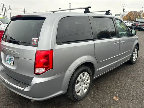 Used 2015 Dodge Grand Caravan SE w/ Quick Order Package 29E SE FWD image 6